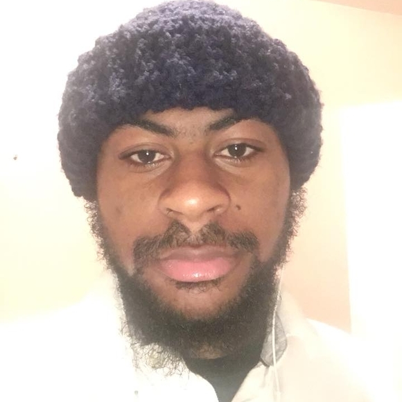 Meet your Posher, Tyron - Picture 1 of 1